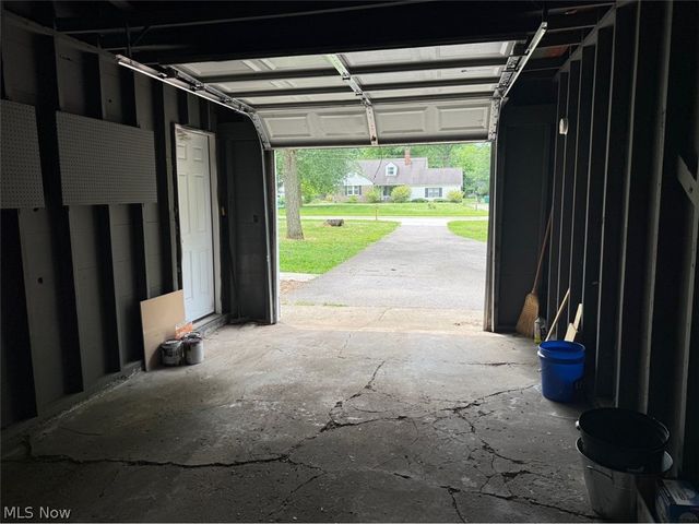 441 Douglas Boulevard, Richmond Heights, OH 44143