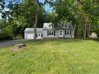 441 Douglas Boulevard, Richmond Heights, OH 44143