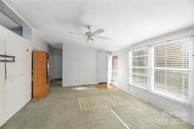 31 Little Hungry Road, Hendersonville, NC 28792