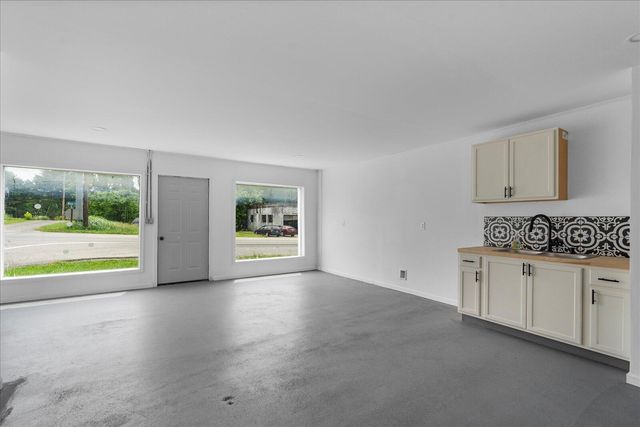 125 W Indiana Avenue, Whitwell, TN 37397