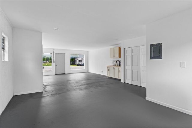 125 W Indiana Avenue, Whitwell, TN 37397