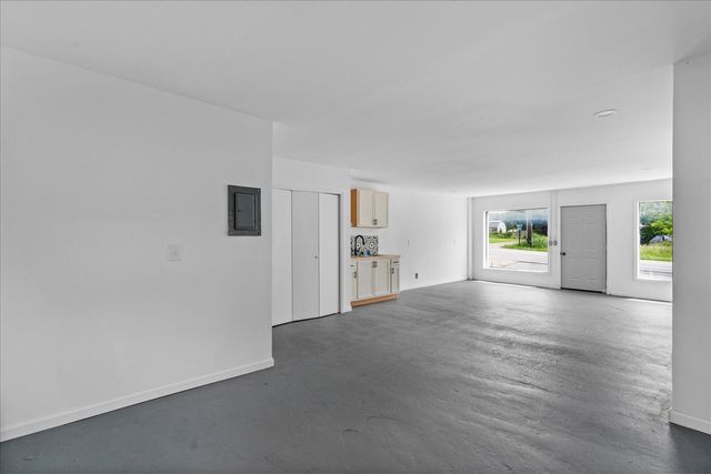 125 W Indiana Avenue, Whitwell, TN 37397
