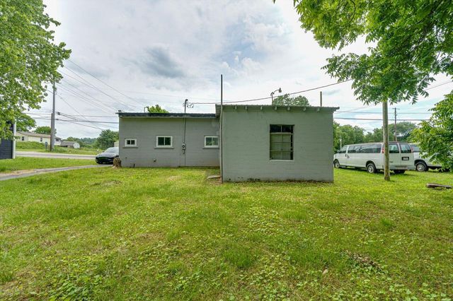 125 W Indiana Avenue, Whitwell, TN 37397