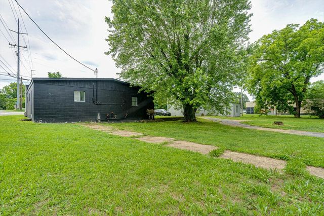 125 W Indiana Avenue, Whitwell, TN 37397