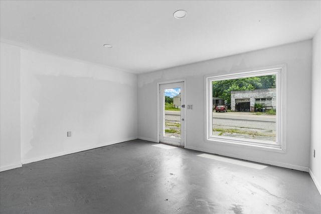 125 W Indiana Avenue, Whitwell, TN 37397