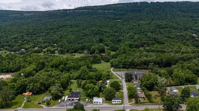 125 W Indiana Avenue, Whitwell, TN 37397