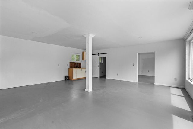 125 W Indiana Avenue, Whitwell, TN 37397