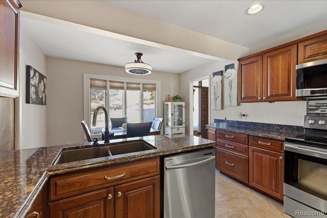 6579 Balmoral Terrace, Independence Charter Township, MI 48346