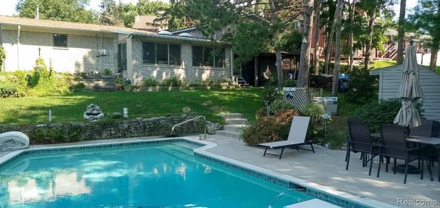 6579 Balmoral Terrace, Independence Charter Township, MI 48346