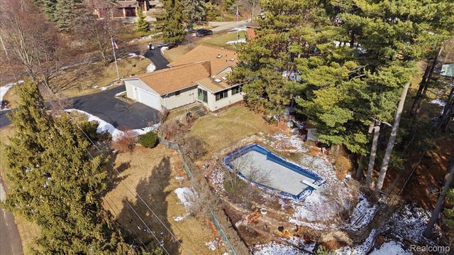 6579 Balmoral Terrace, Independence Charter Township, MI 48346