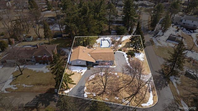 6579 Balmoral Terrace, Independence Charter Township, MI 48346