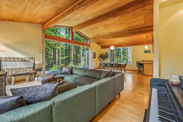 4401 Cameron Road, Elk, CA 95432