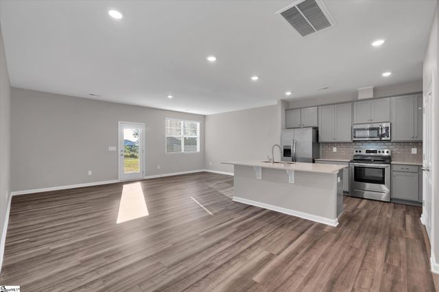 291 E Compass Way, Easley, SC 29640