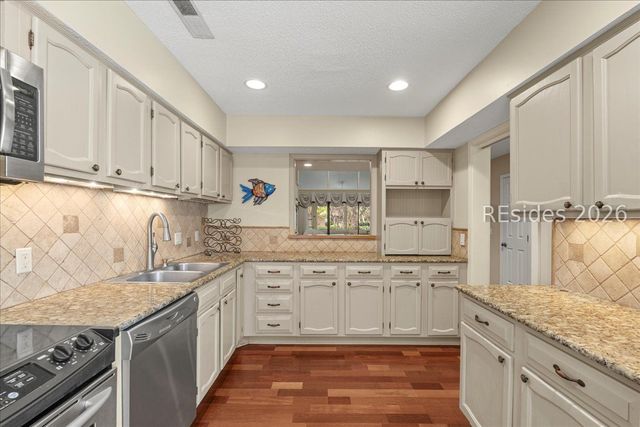 40 Governors Rd Apt 2860, Hilton Head Island, SC 29928