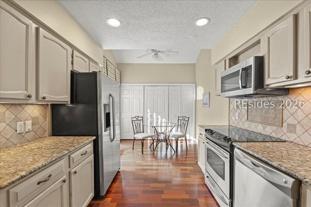 40 Governors Rd Apt 2860, Hilton Head Island, SC 29928