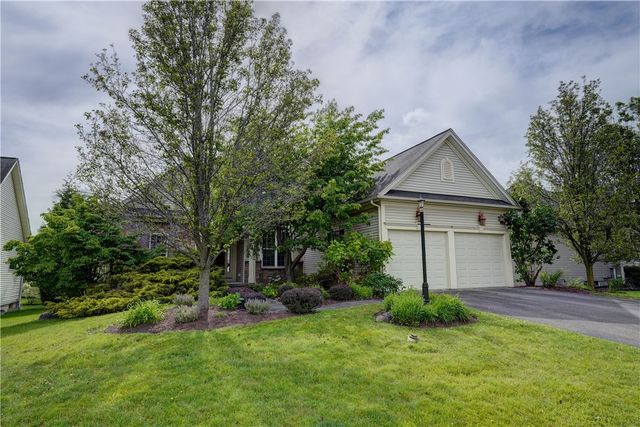 77 New Tudor Road, Henrietta, NY 14534