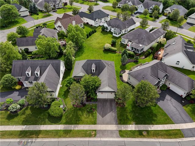 77 New Tudor Road, Henrietta, NY 14534