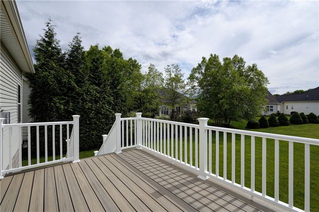 77 New Tudor Road, Henrietta, NY 14534