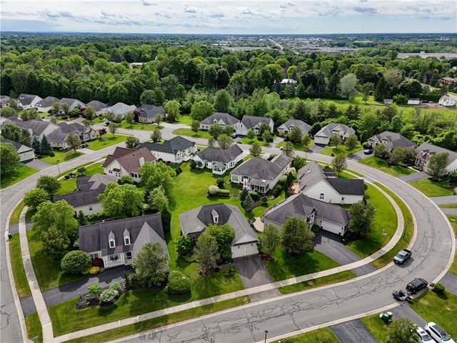 77 New Tudor Road, Henrietta, NY 14534