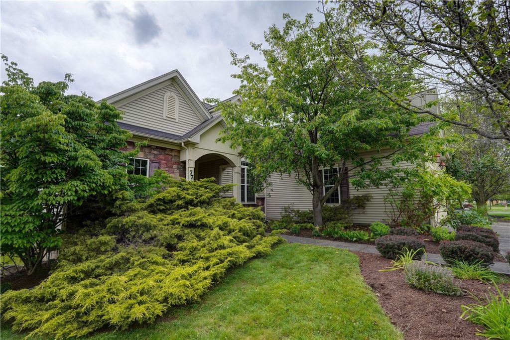 77 New Tudor Road, Henrietta, NY 14534