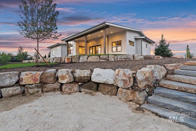 462 Founder Ave., Middleton, ID 83644