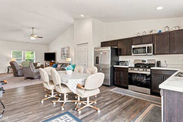 3600 Windstar Court, Columbus, IN 47203