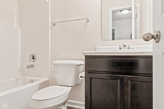3600 Windstar Court, Columbus, IN 47203