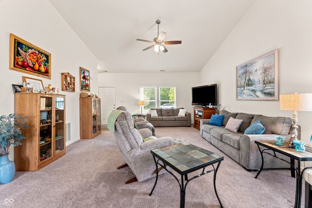 3600 Windstar Court, Columbus, IN 47203