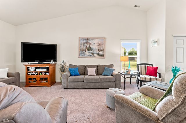 3600 Windstar Court, Columbus, IN 47203