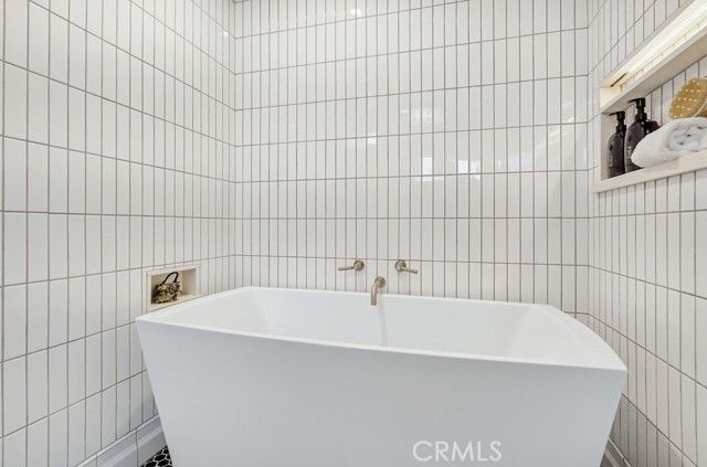 6713 E Ocean, Long Beach, CA 90803