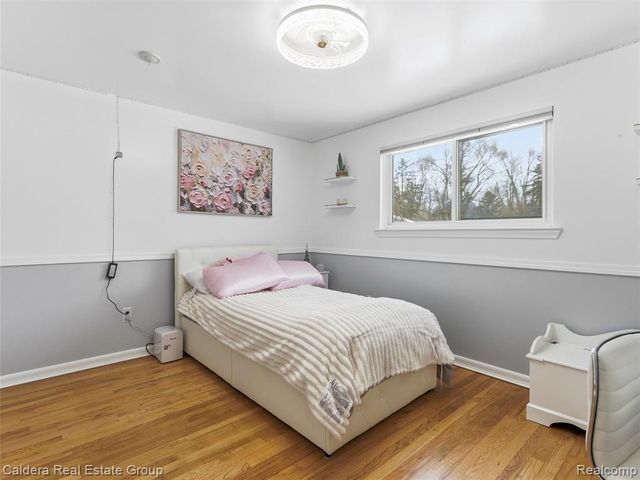 5920 Montgomery Drive, Utica, MI 48316