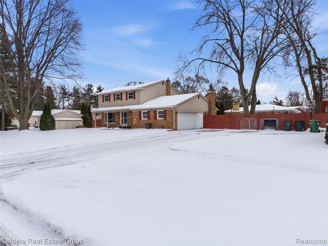 5920 Montgomery Drive, Utica, MI 48316