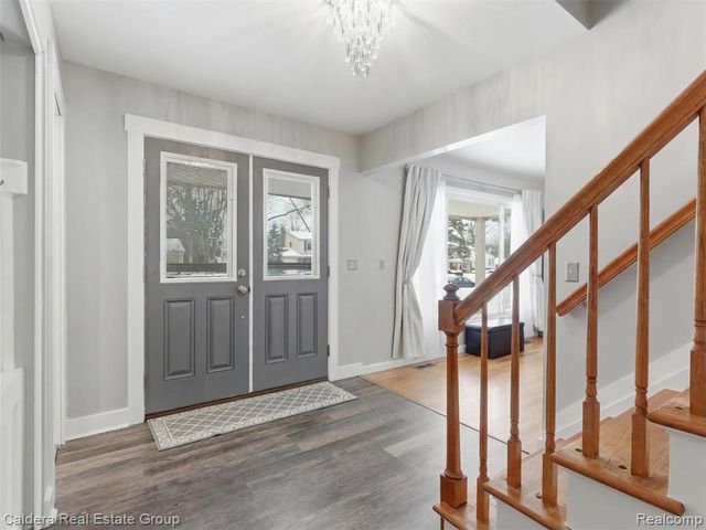 5920 Montgomery Drive, Utica, MI 48316