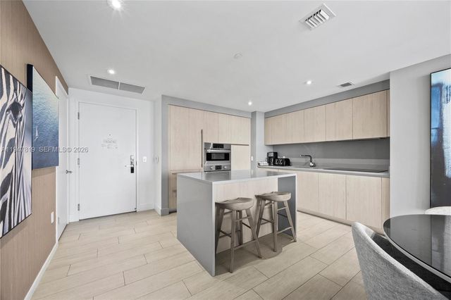 4010 S Ocean Dr R2307, Hollywood, FL 33019