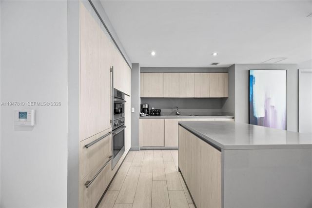 4010 S Ocean Dr R2307, Hollywood, FL 33019