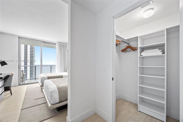 4010 S Ocean Dr R2307, Hollywood, FL 33019