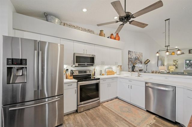 9550 HIGH GATE DRIVE 1526, Sarasota, FL 34238