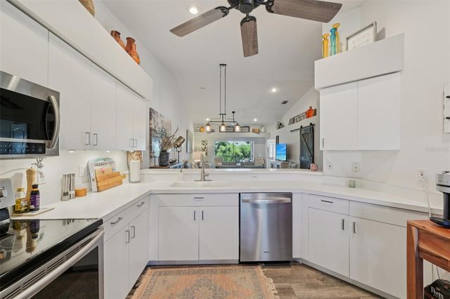 9550 HIGH GATE DRIVE 1526, Sarasota, FL 34238