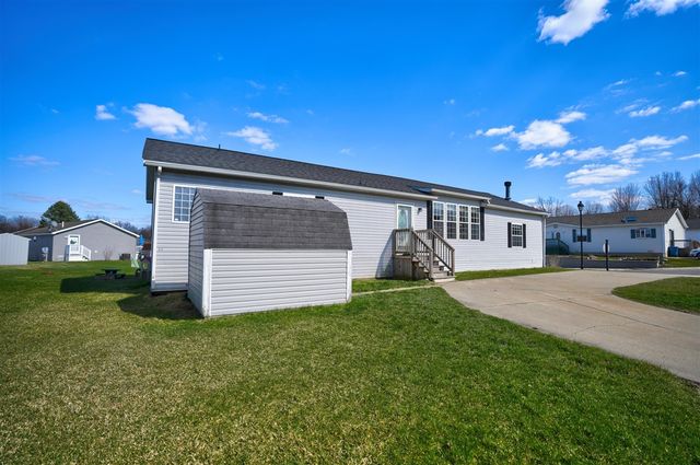 16257 Derby Circle, Holly, MI 48442