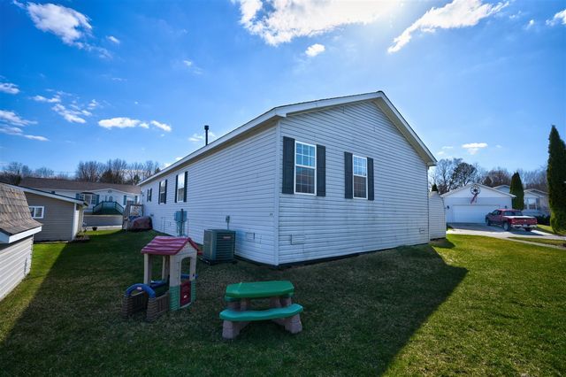 16257 Derby Circle, Holly, MI 48442