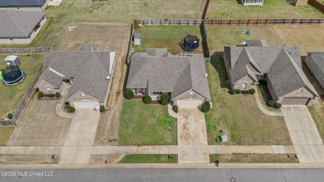 1620 Cresent Lane, Southaven, MS 38671