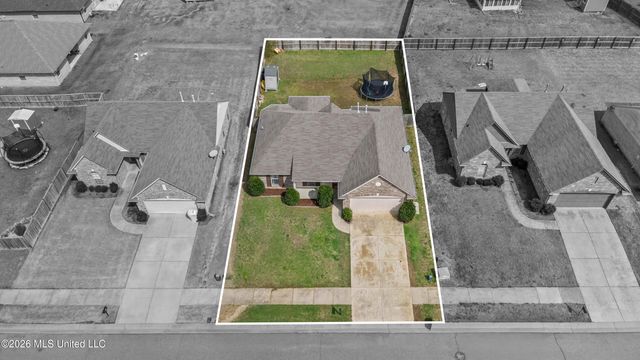 1620 Cresent Lane, Southaven, MS 38671