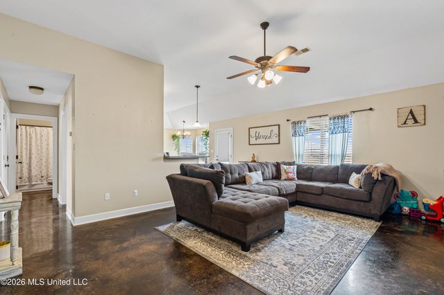 1620 Cresent Lane, Southaven, MS 38671