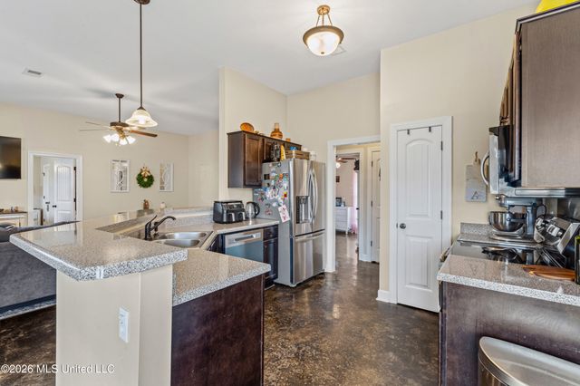 1620 Cresent Lane, Southaven, MS 38671