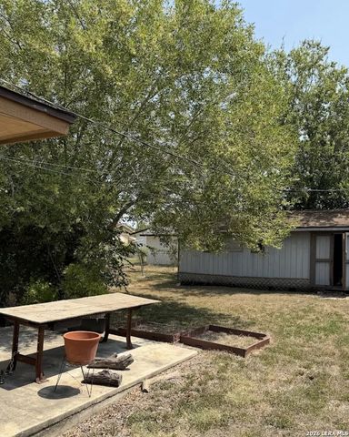 442 Solar Dr, San Antonio, TX 78227
