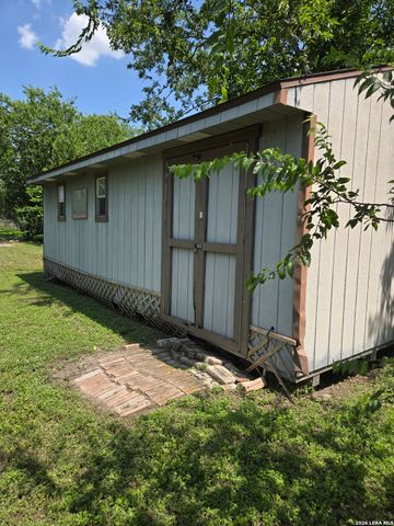 442 Solar Dr, San Antonio, TX 78227