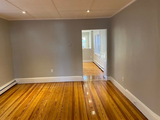 46 Court St 2, Plymouth, MA 02360
