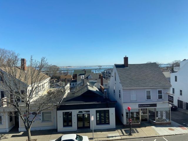 46 Court St 2, Plymouth, MA 02360