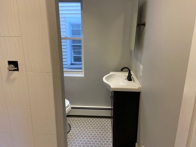 46 Court St 2, Plymouth, MA 02360
