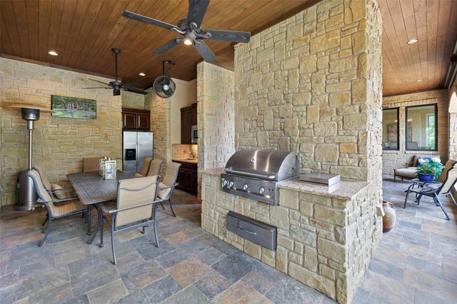 101 Hidden Hills CV, Spicewood, TX 78669